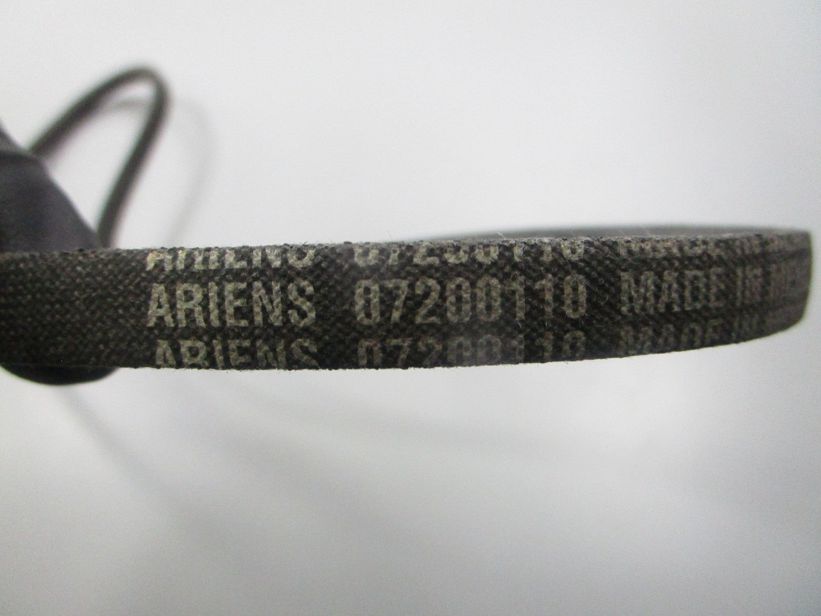 NEW OEM 07200110 Ariens Belt 0810