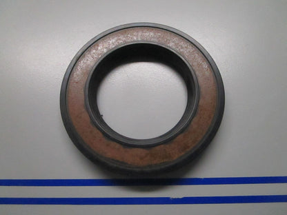 *NEW OEM* 0810 Volvo Penta Seal 853670