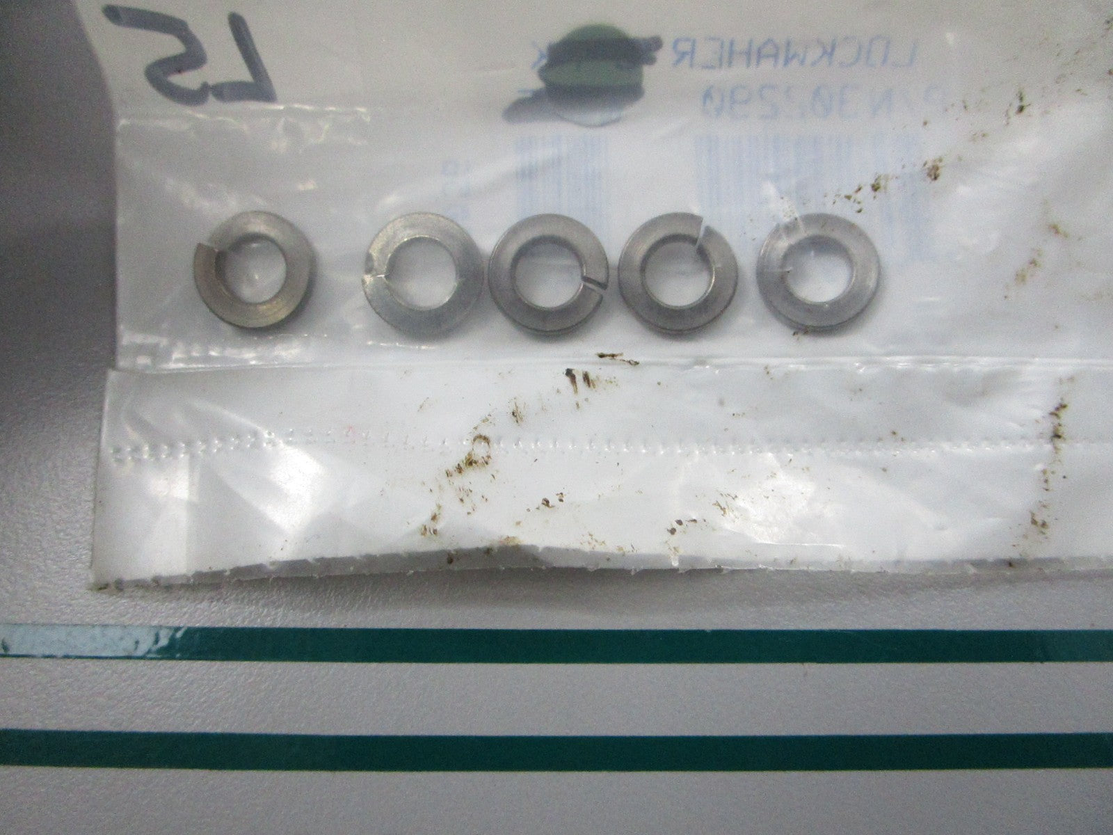 NEW OEM (LOT OF 5) 302290 0302290 OMC Johnson Evinrude Lockwasher 0810