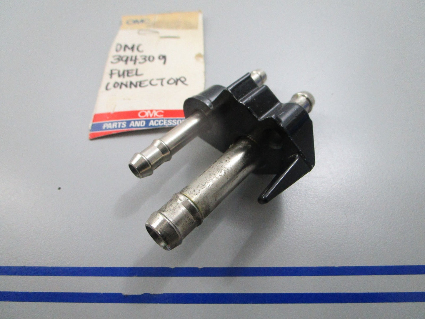 *NEW OEM* 0810 OMC Johnson Evinrude Fuel Connector 394309 0394309