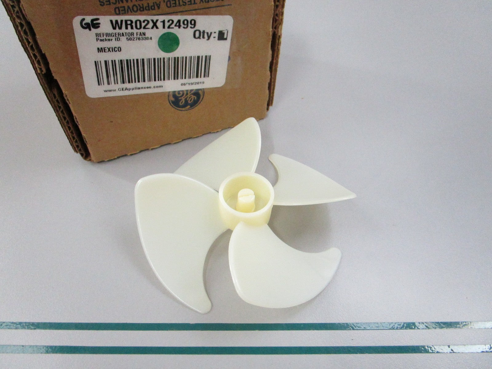 NEW OEM WR02X12499 GE Refrigerator Fan 0810