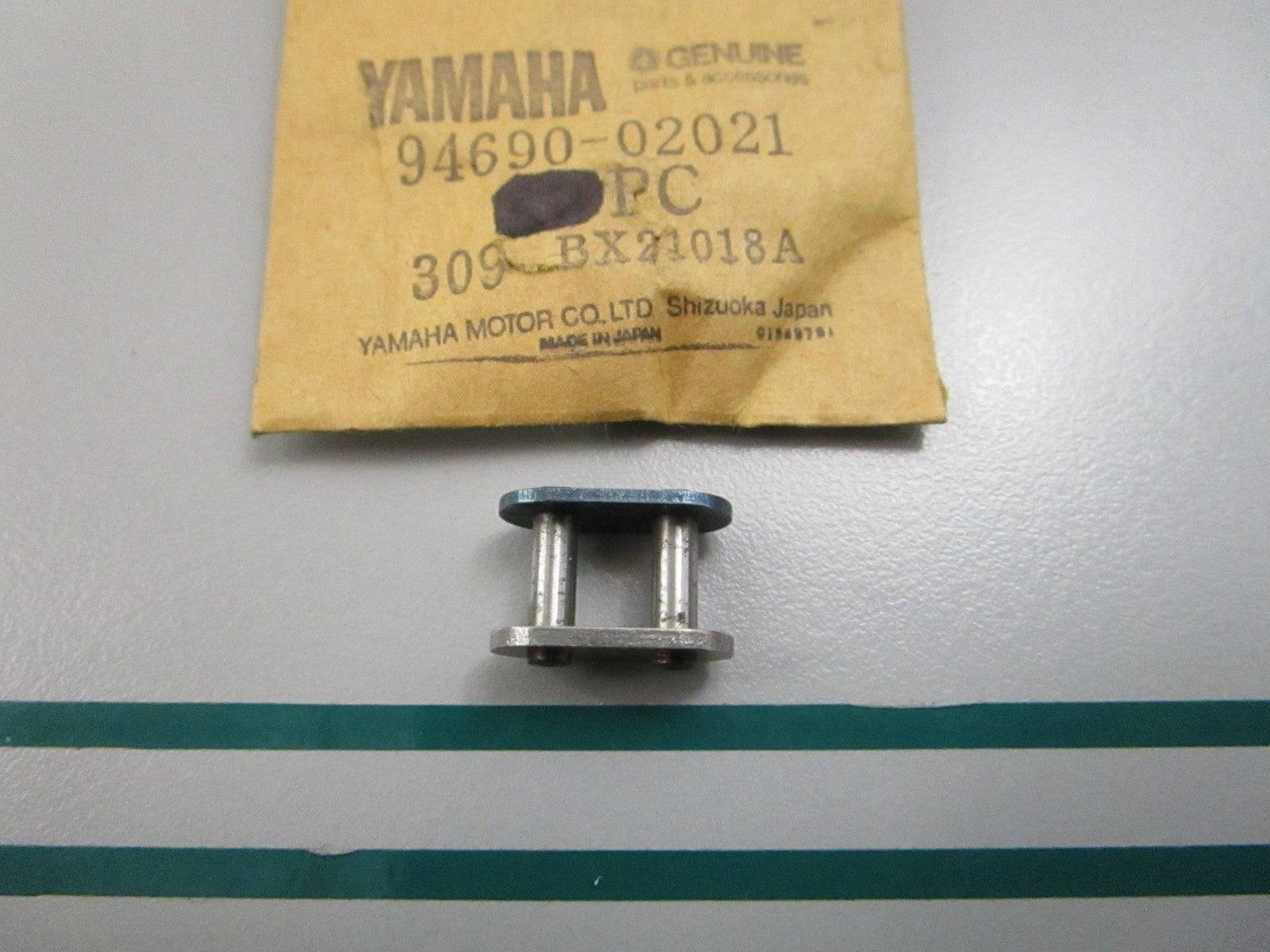 NEW OEM 94690-02021-00 Yamaha Chain Joint 0810