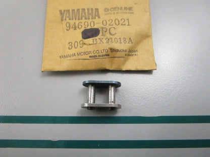 NEW OEM 94690-02021-00 Yamaha Chain Joint 0810