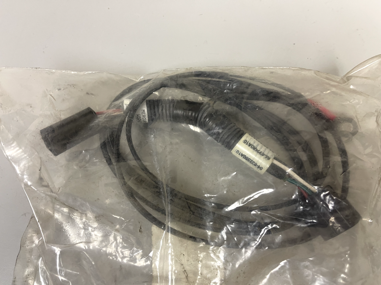 *NEW OEM* 0670 Mercury Quicksilver Harness Assembly 84-822560A10 822560A10