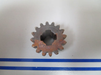 NEW OEM 313235 0313235 OMC Johnson Evinrude Gear 0810