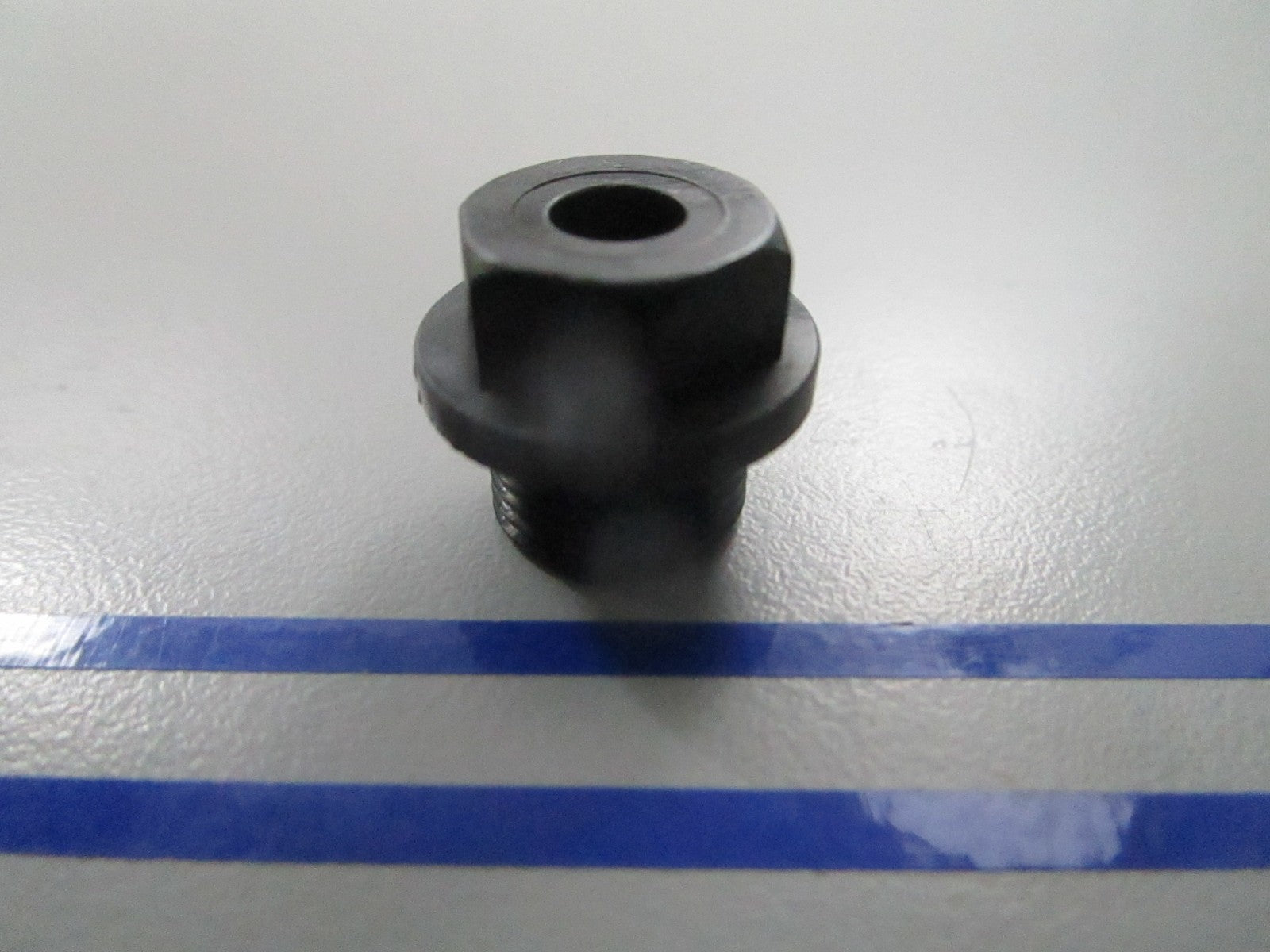 *NEW OEM* 0810 OMC Johnson Evinrude Cap 331864 0331864