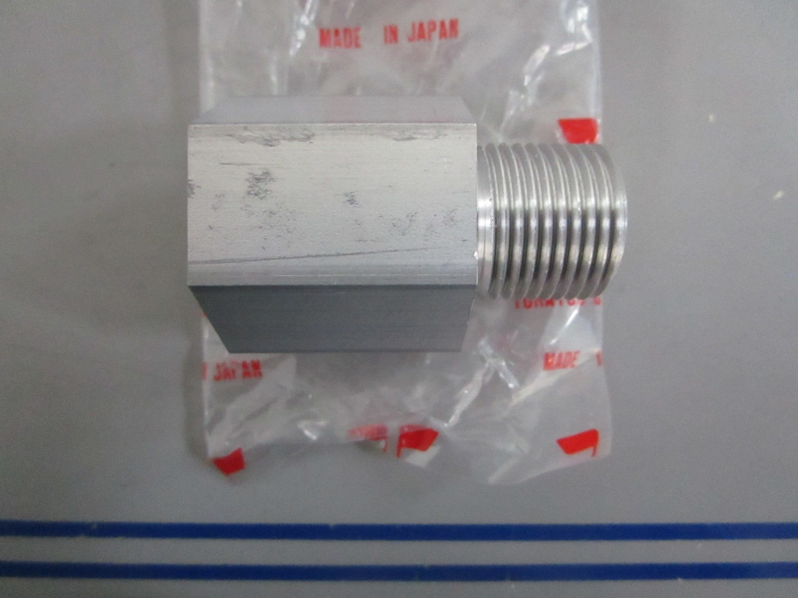 NEW OEM 353-84904-0 Tohatsu Spacer 0820
