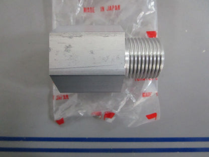 NEW OEM 353-84904-0 Tohatsu Spacer 0820