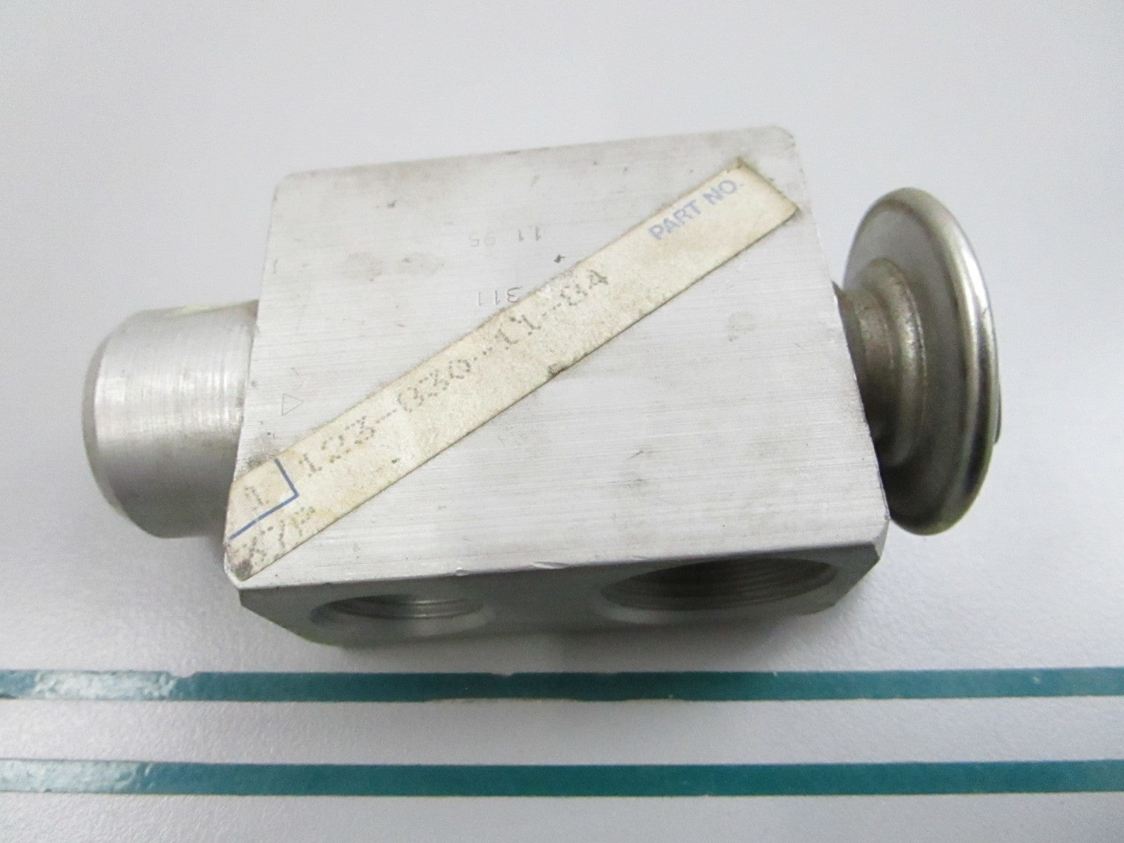 NEW OEM 1238301184 Mercedes-Benz A/C Expansion Valve 0810