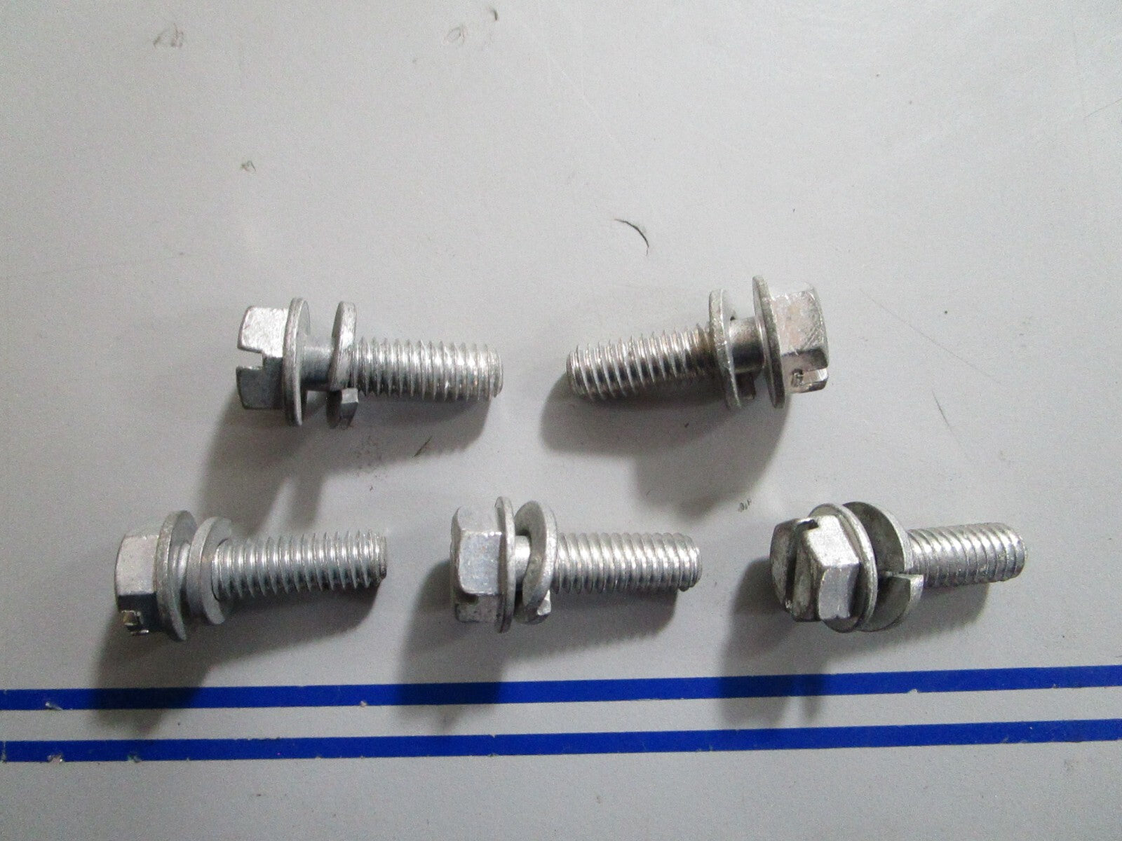 *NEW OEM* (LOT OF 5) 0810 OMC Johnson Evinrude Screw 308375 0308375