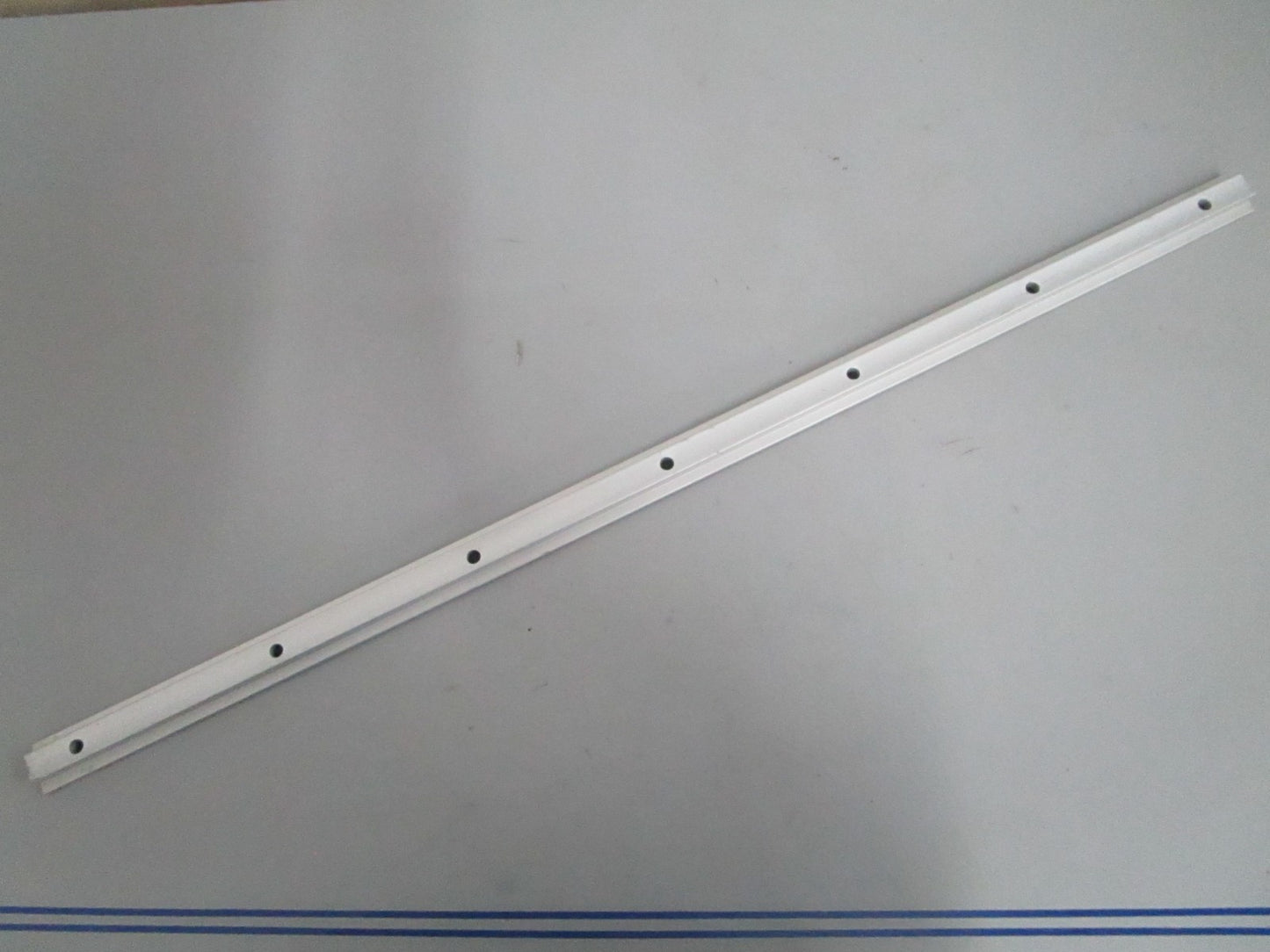 *NEW* 0820 T-Track 1" x 26" Bar Rail 24202