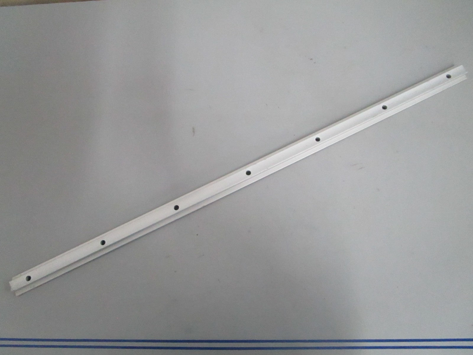 *NEW* 0820 T-Track 1" x 26" Bar Rail 24202