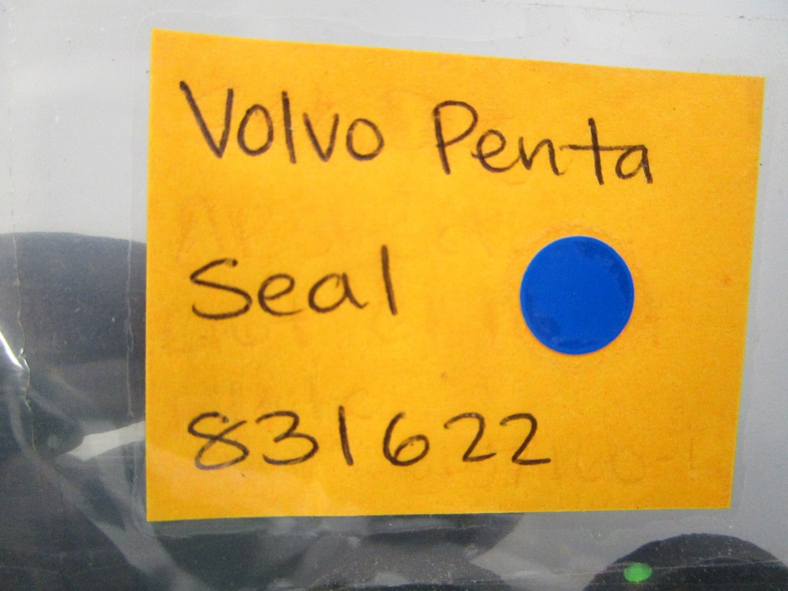 NEW OEM 831622 Volvo Penta Seal 0810