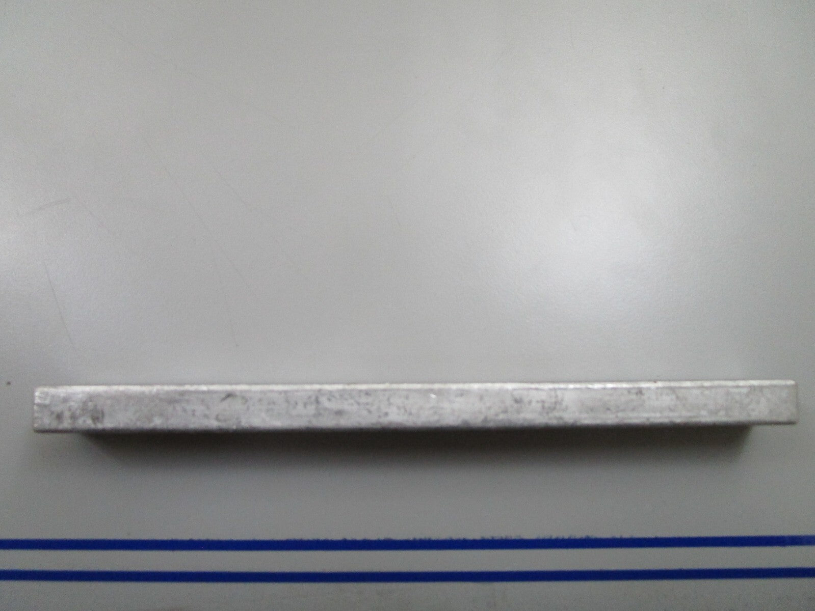 *NEW OEM* 0810 Mercury Quicksilver Anode 825271 1