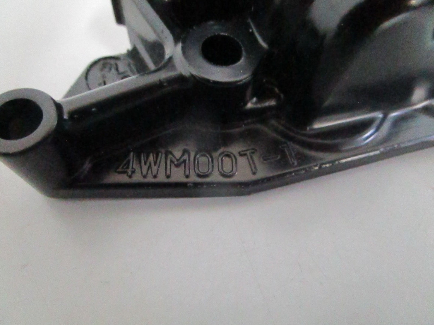 NEW OEM 4WM-13461-00-00 Yamaha Adapter Plate 0820
