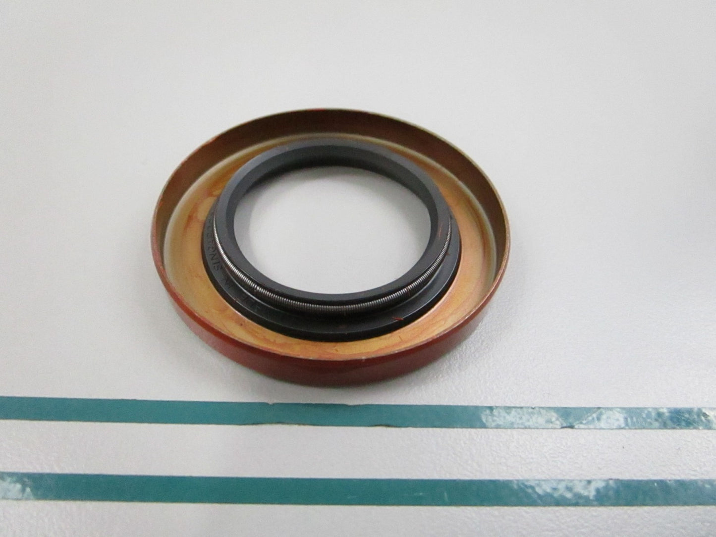 NEW OEM UF0144E0 NOK Oil Seal 0810