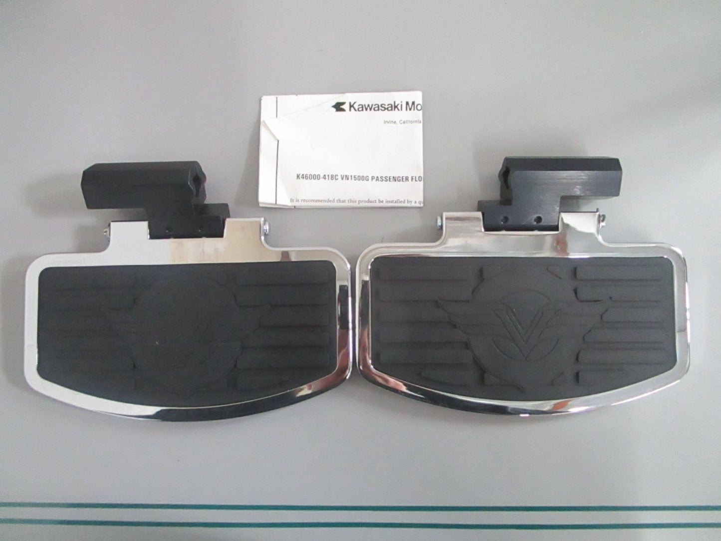 NEW OEM K46000-418C Kawasaki Nomad Floorboards 0820
