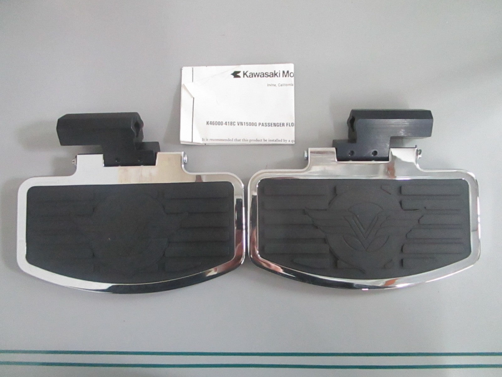 NEW OEM K46000-418C Kawasaki Nomad Floorboards 0820