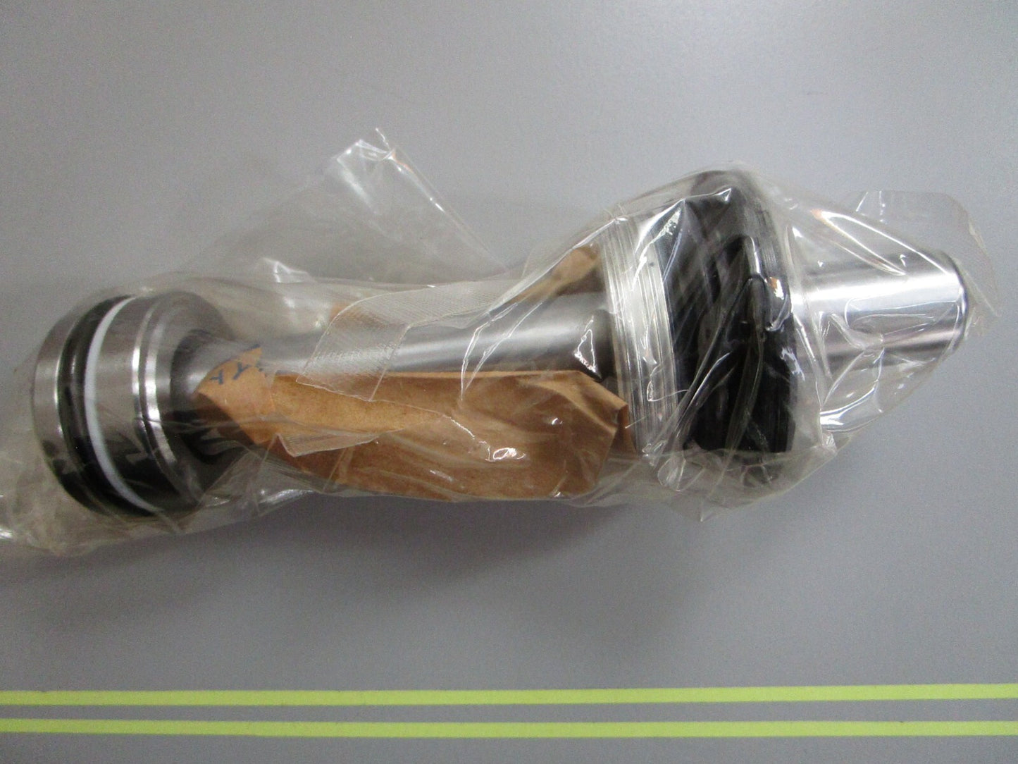 *NEW OEM* 0820 Yamaha Trim Piston Sub Assy 64E-43820-03-00