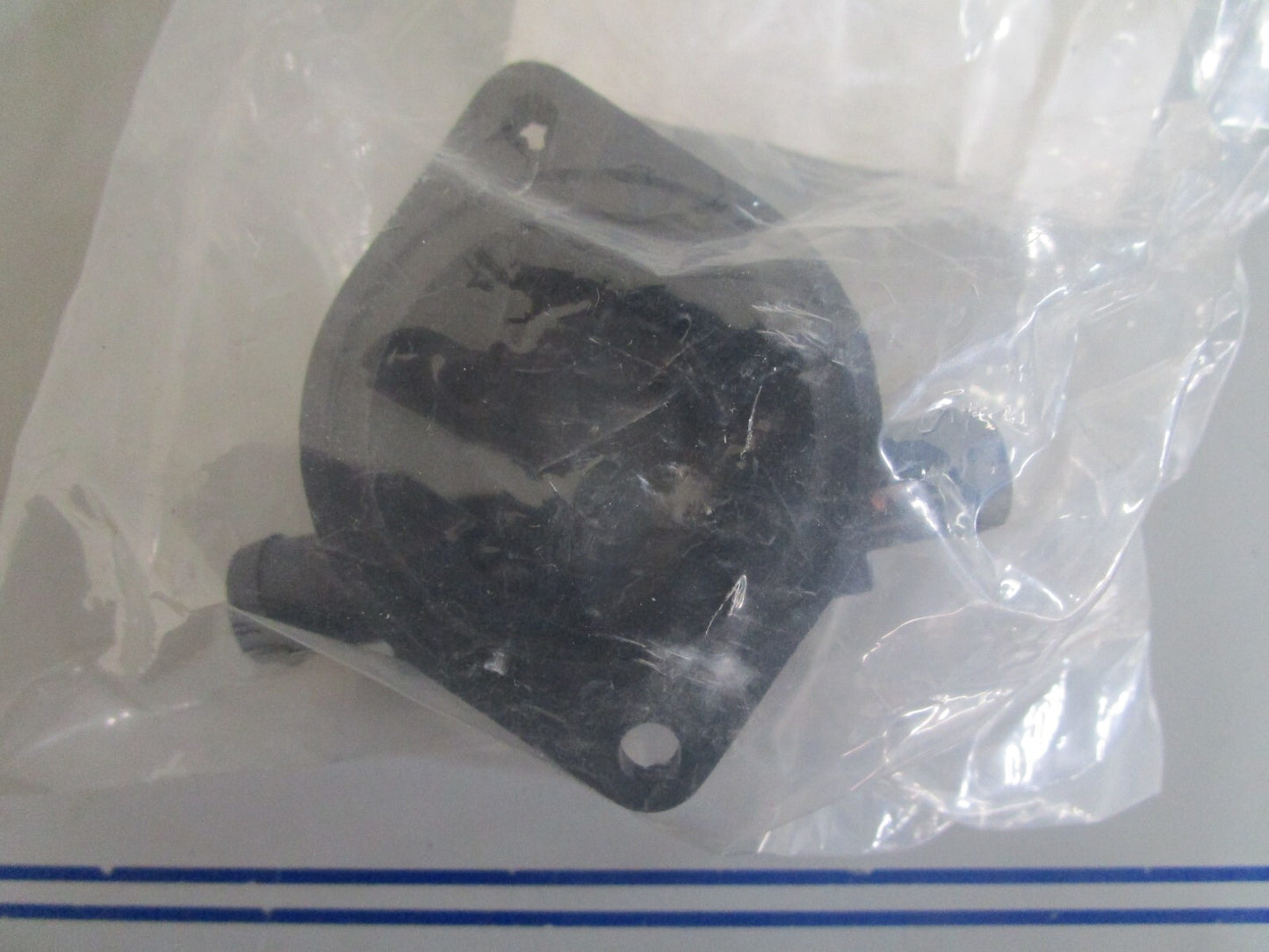 *NEW OEM* 0820 OMC Johnson Evinrude Housing 347239 0347239