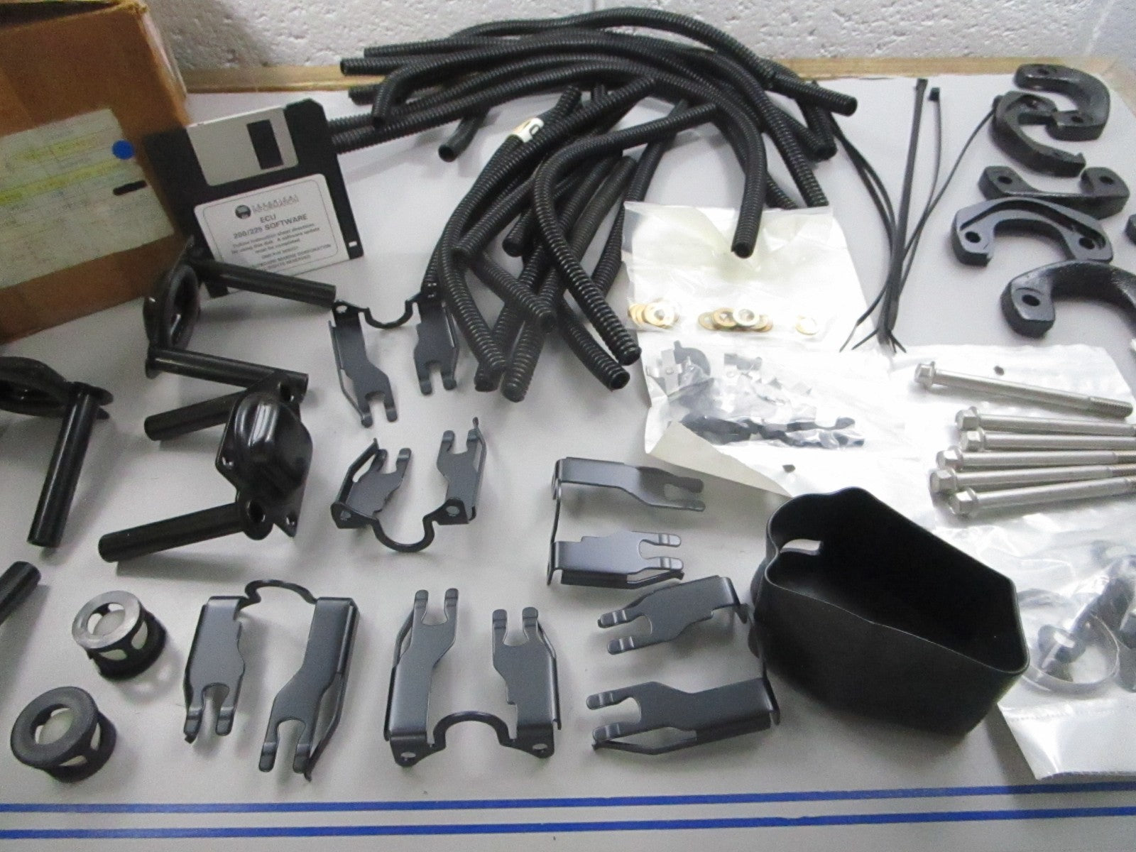 NEW OEM 5004550 OMC Johnson Evinrude PDS Strap Kit Assembly 0810