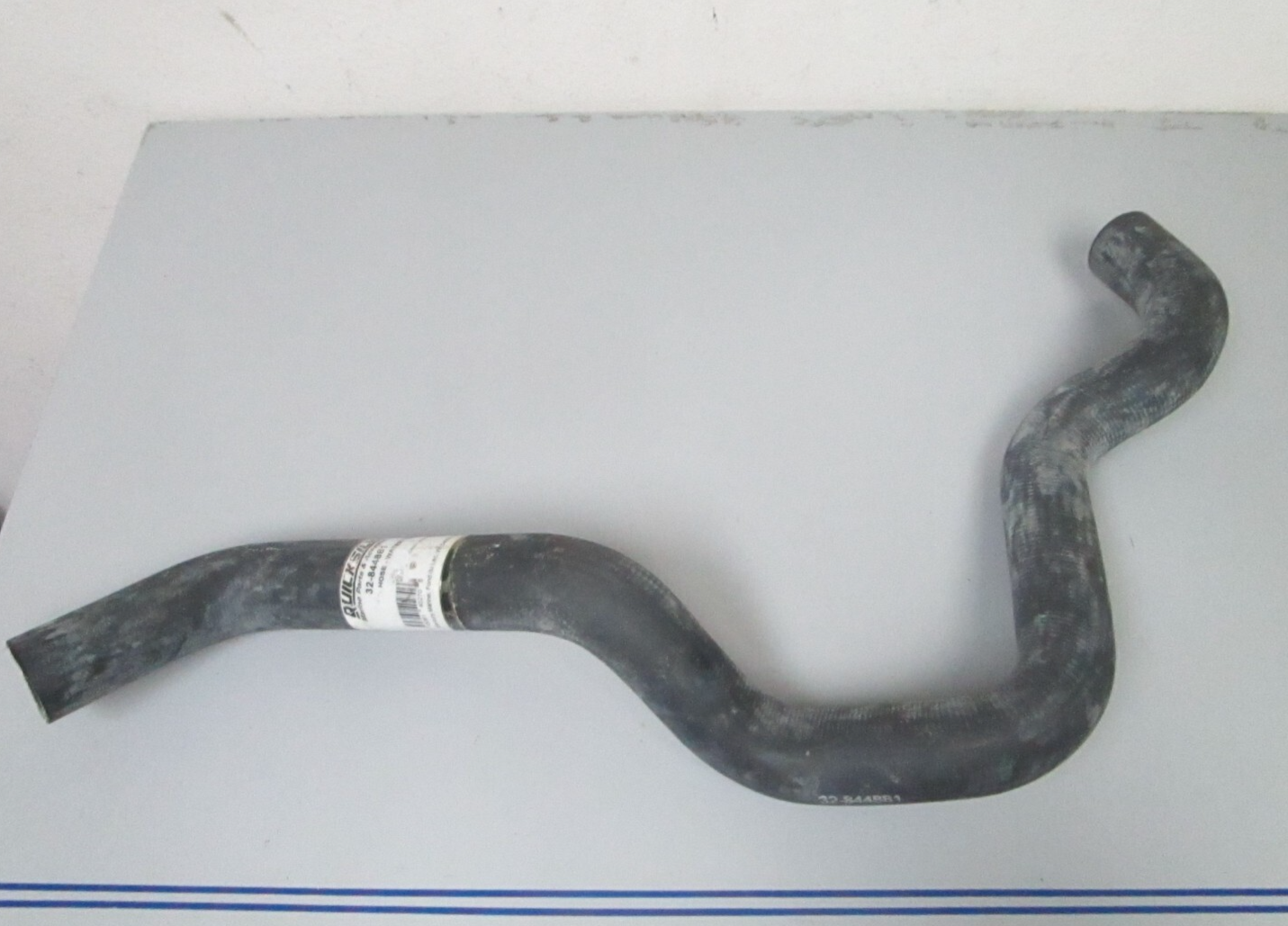 *NEW OEM* 0810 Mercury Quicksilver Water Hose 32-844881
