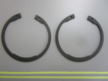 *NEW OEM* (LOT OF 2) 0810 Volvo Penta Snap Ring 914533