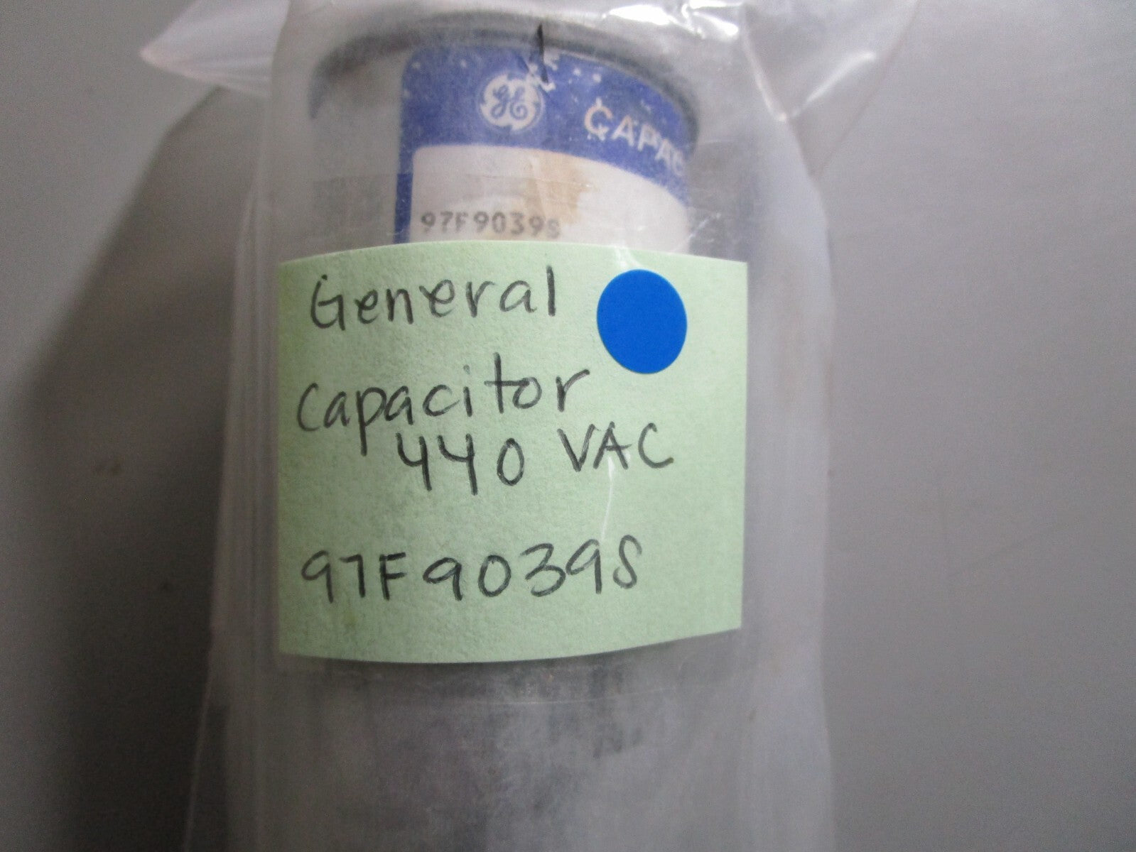 *NEW OEM* 0810 General Electric Capacitor 440 VAC 97F9039S