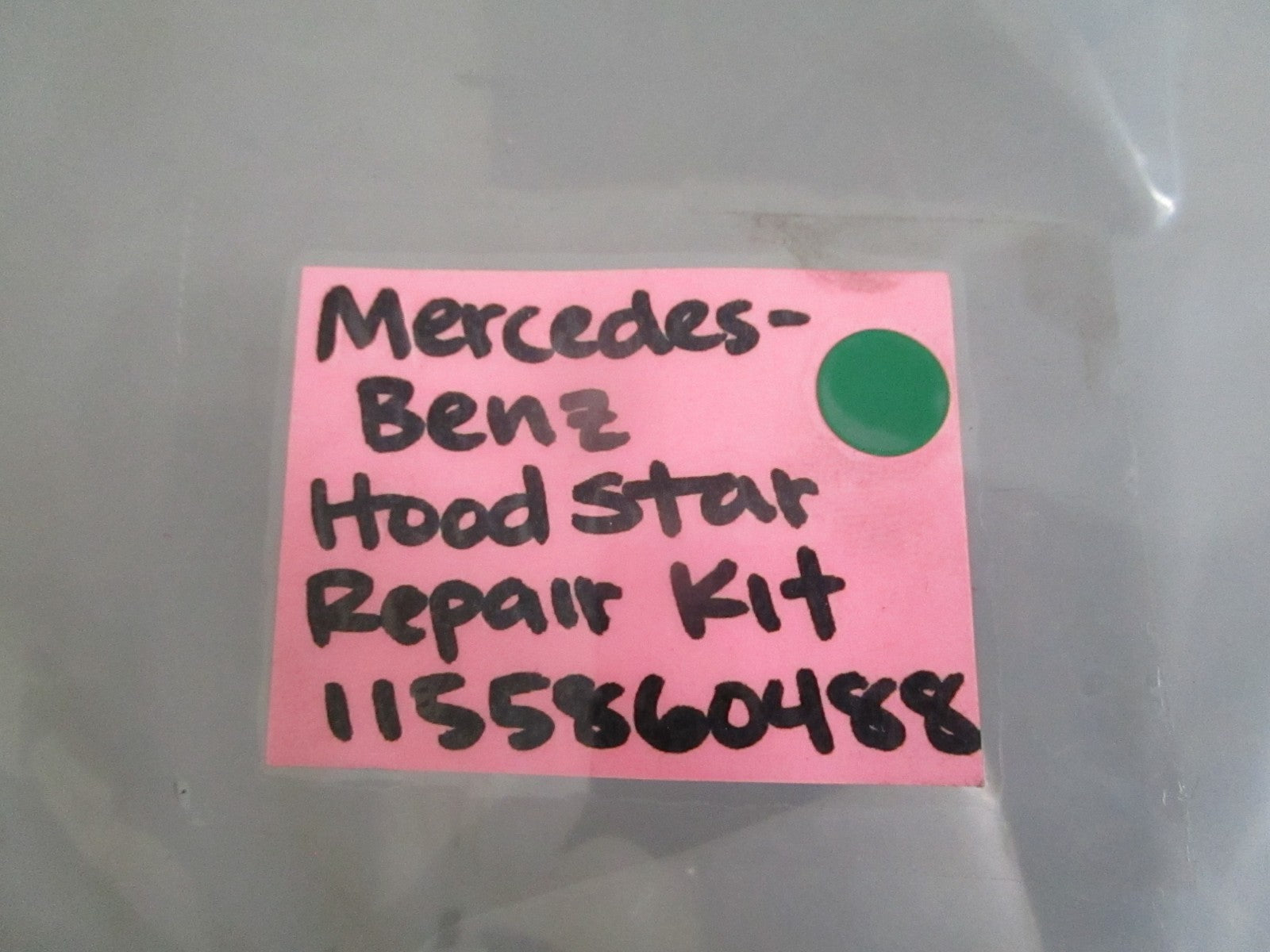 NEW OEM 1155860488 Mercedes-Benz Hood Star Repair Kit 0820