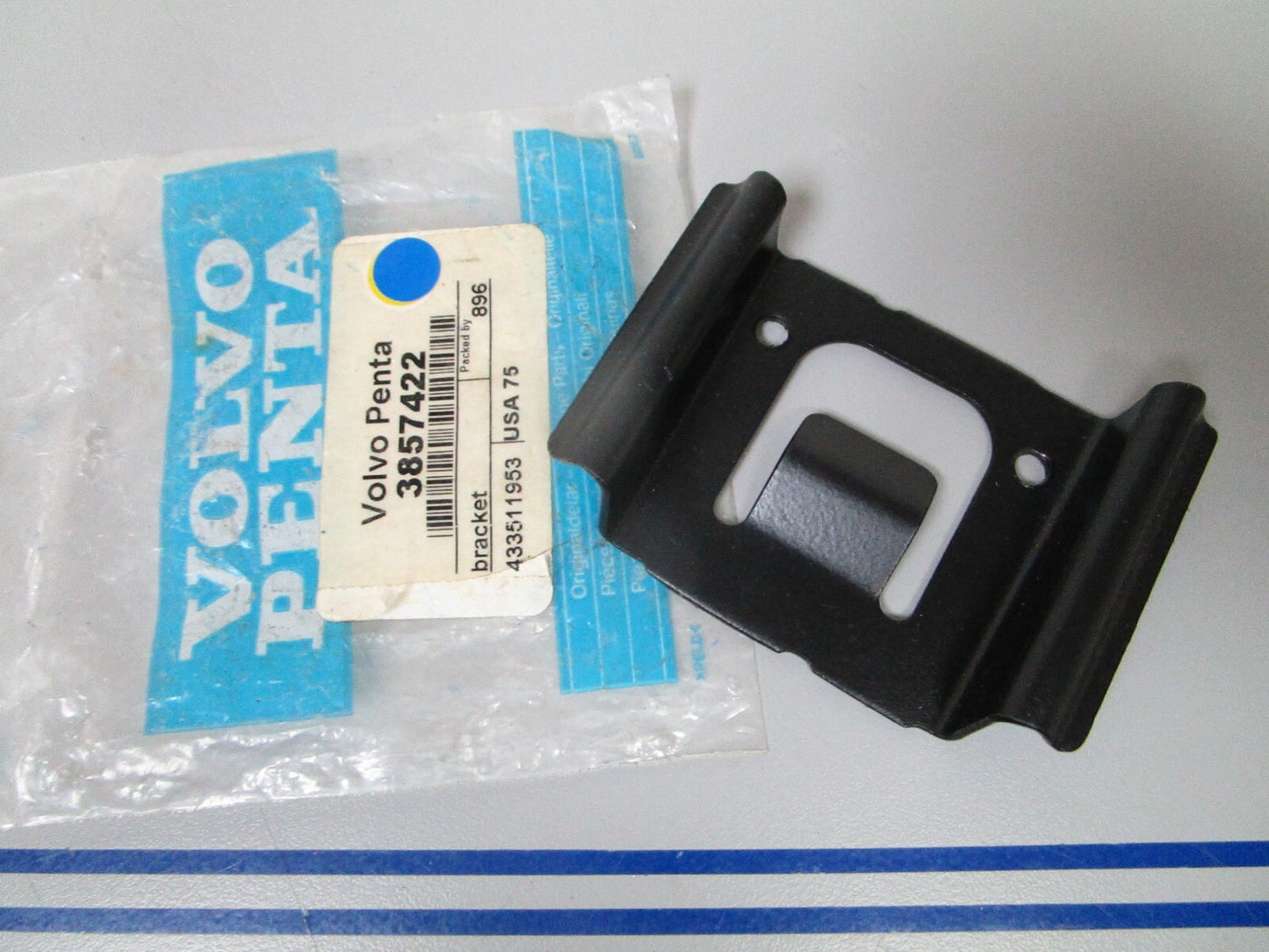 *NEW OEM* 0810 Volvo Penta Bracket 3857422