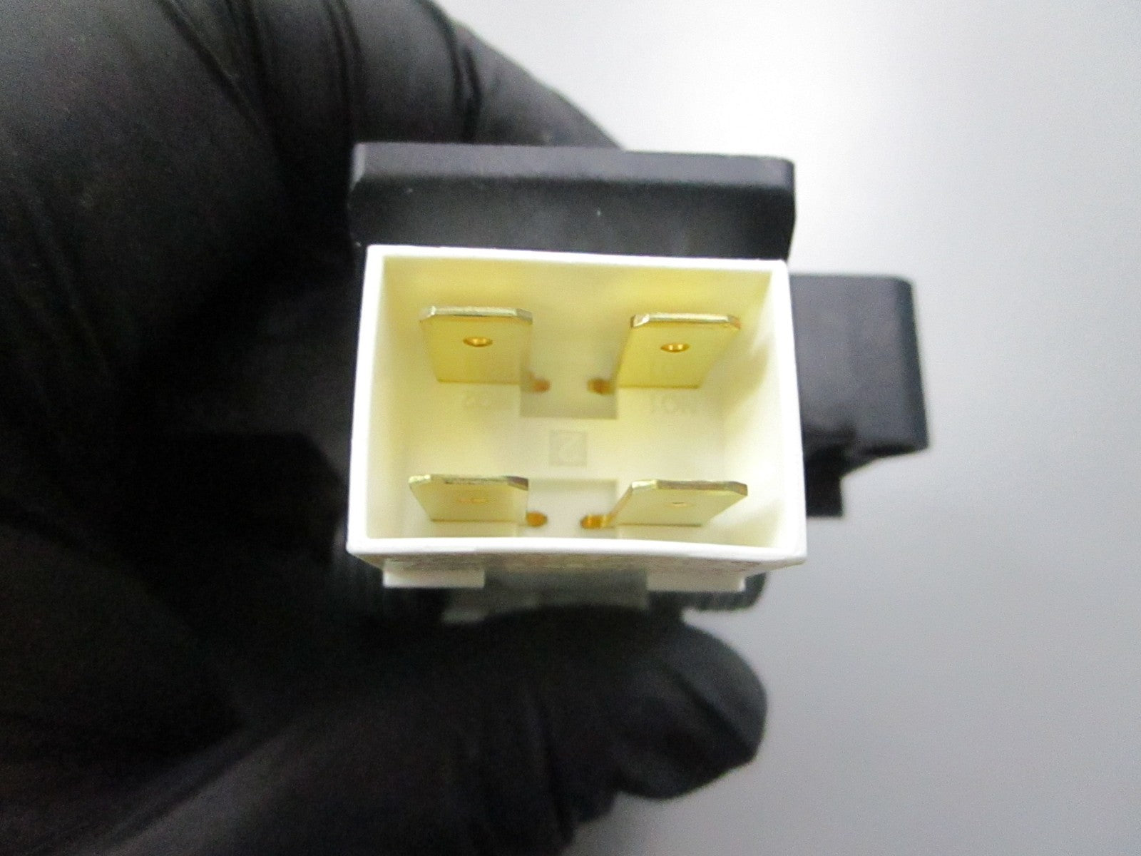 *NEW OEM* 0810 Electrolux Door Latch Assembly 5304516818