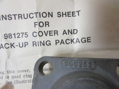 *NEW OEM* 0720 OMC Johnson Evinrude Trim Cylinder Cover 981275 0981275