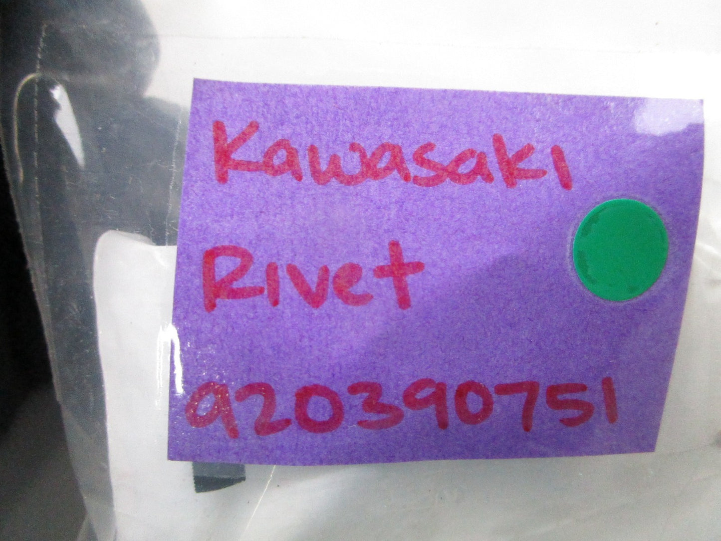 NEW OEM (LOT OF 2) 920390751 Kawasaki Rivet 0810