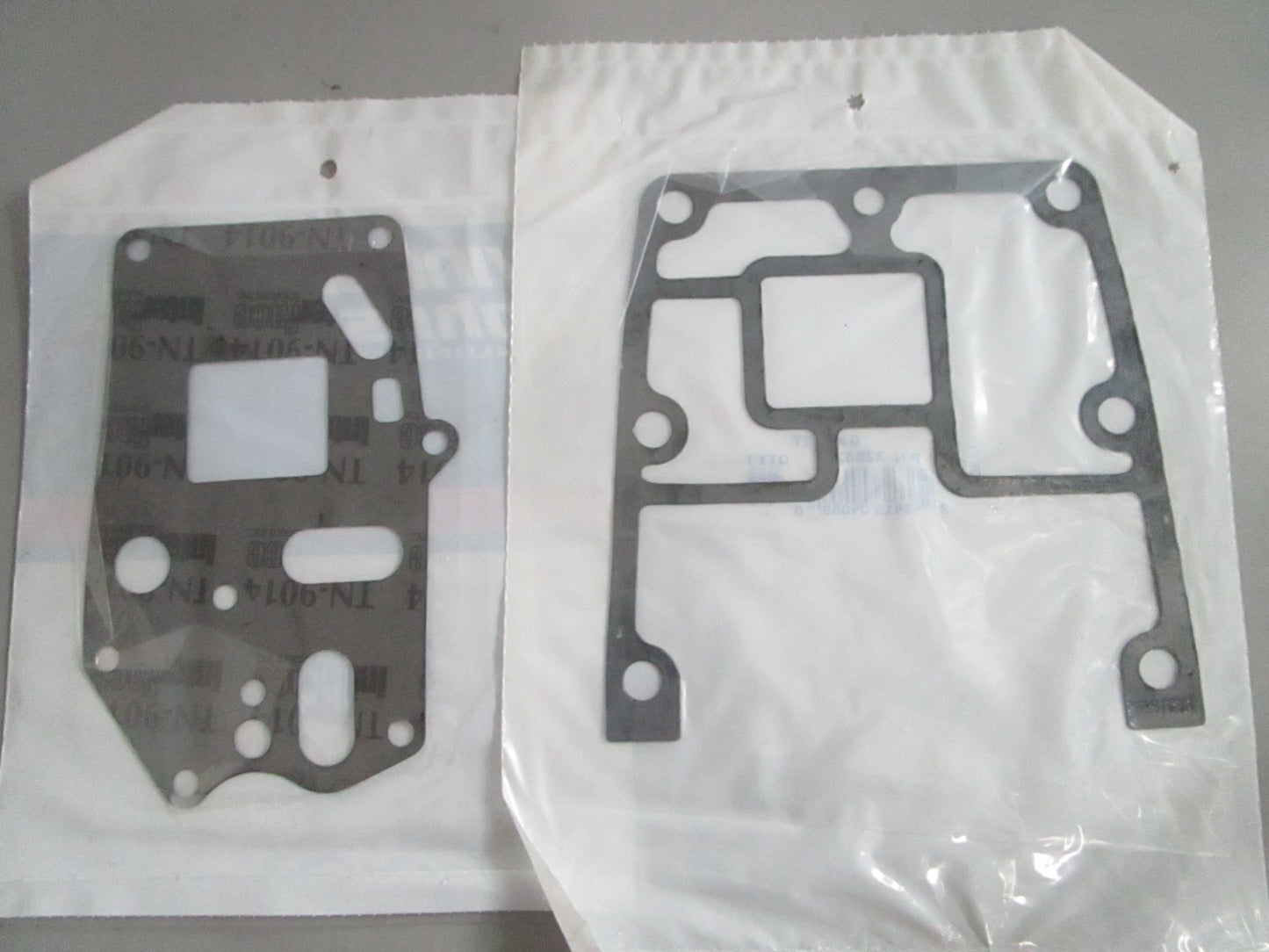 *NEW OEM* 0820 OMC Johnson Evinrude Power Head Gasket Set 438904 0438904