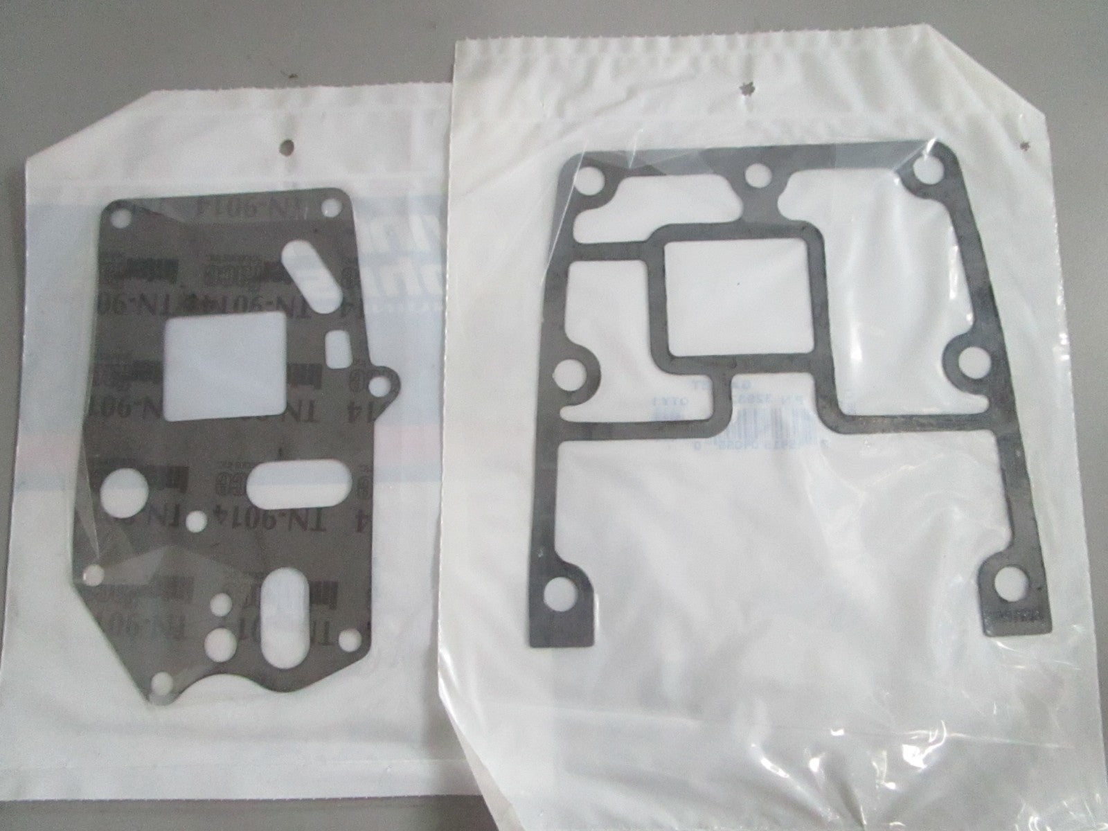 *NEW OEM* 0820 OMC Johnson Evinrude Power Head Gasket Set 438904 0438904