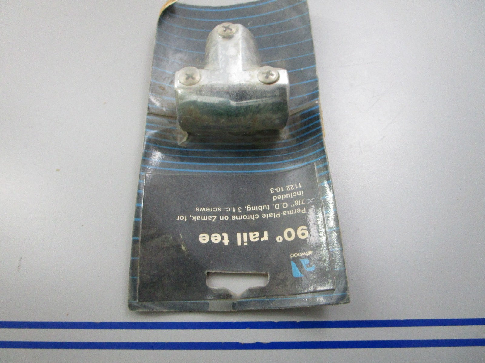 NEW OEM 1122-10-3 Attwood 90 Degree Rail Tee 0810