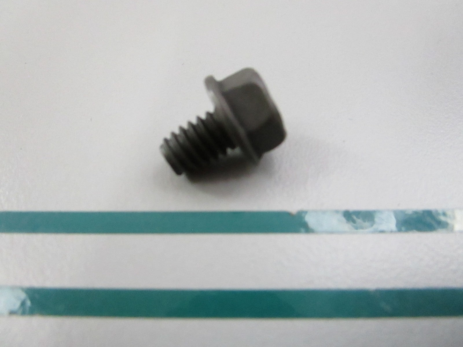 NEW OEM PT9743 John Deere Bolt 0810
