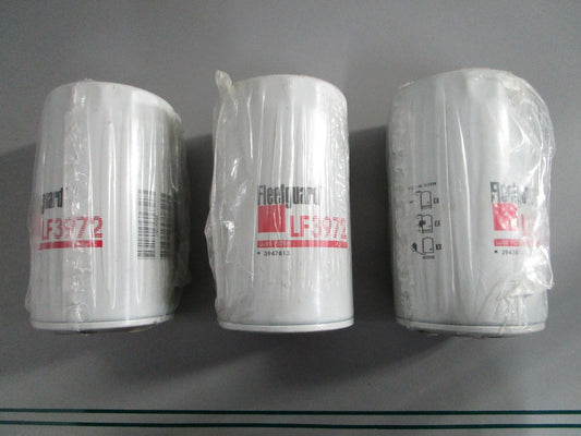 NEW OEM (LOT OF 3) LF3972 Fleetguard Lube Filter 0820