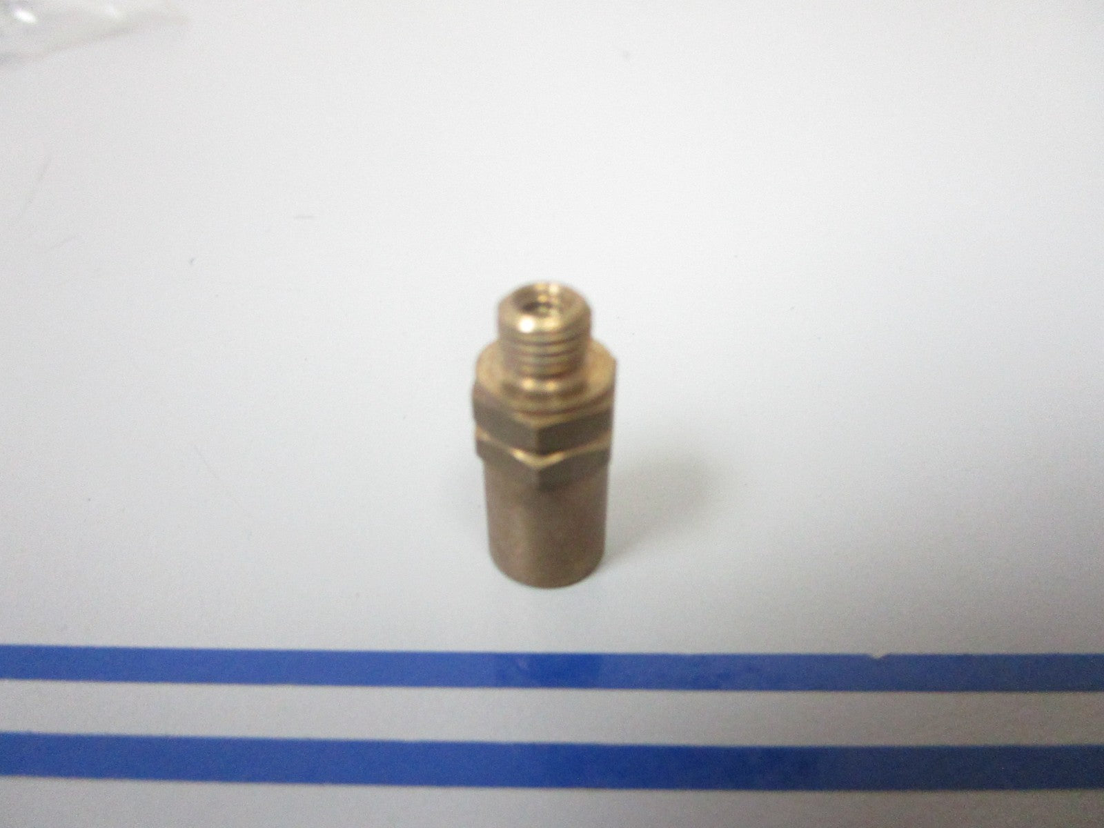 *NEW OEM* 0720 OMC Johnson Evinrude Adaptor 335564 0335564