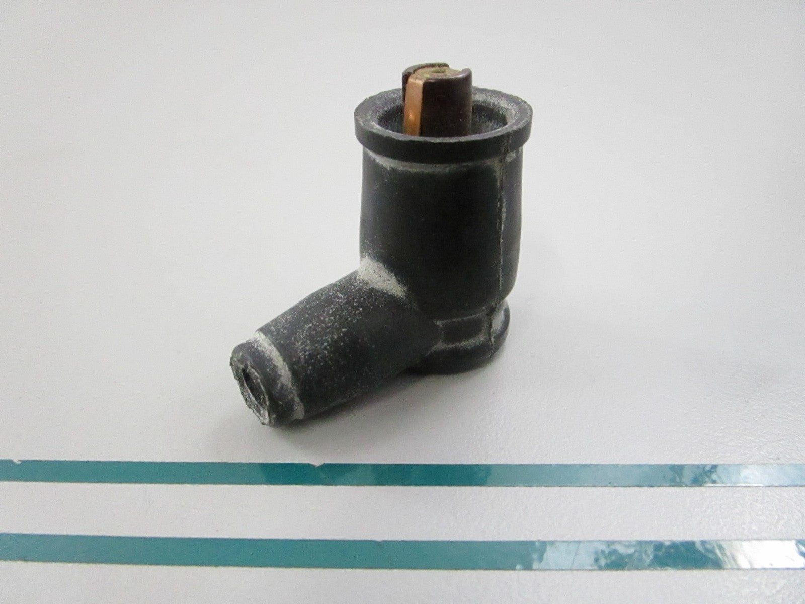 NEW OEM 0001564510 Mercedes-Benz Spark Plug Distributor 0810