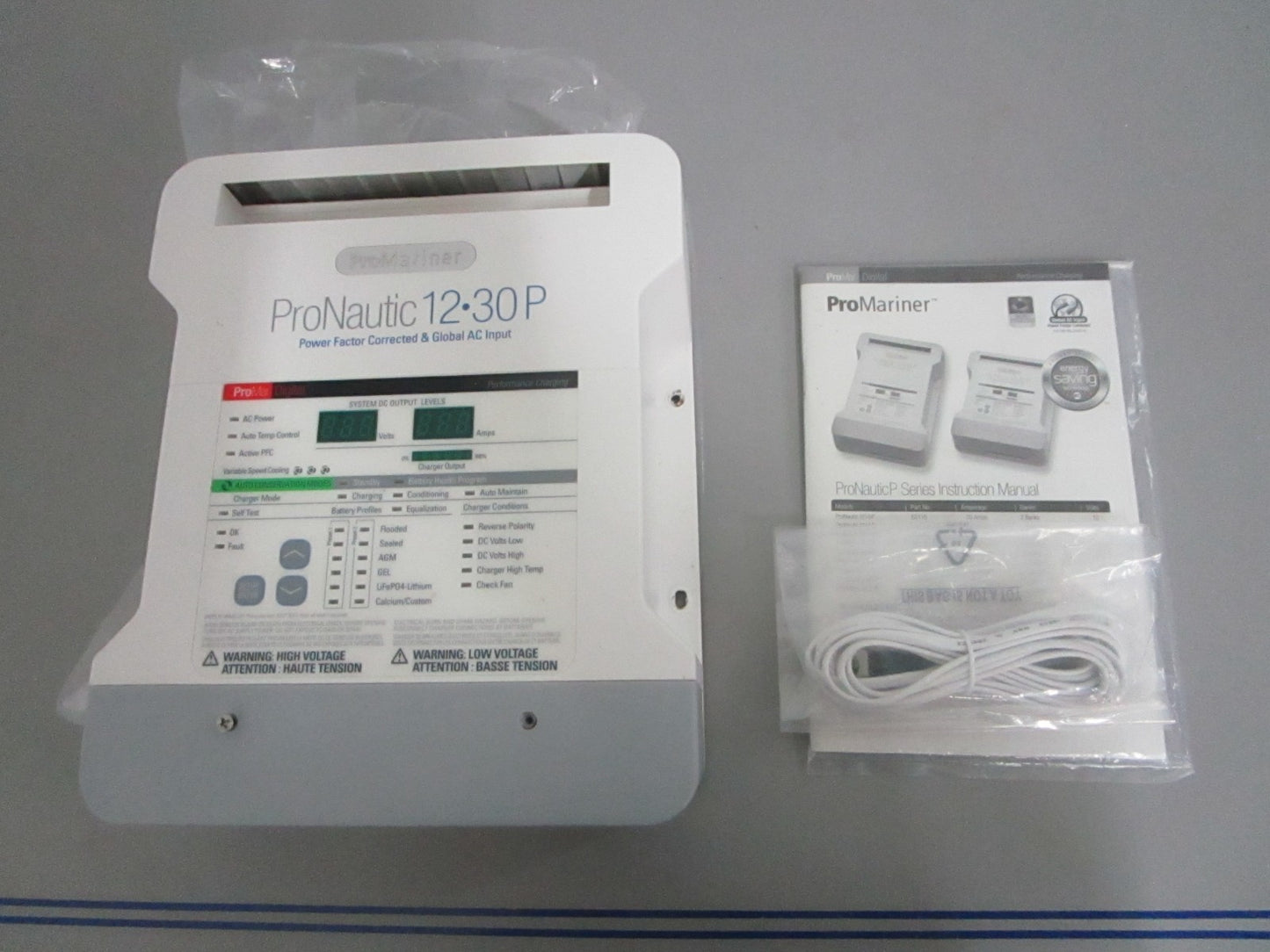 *NEW OEM* 0820 ProMariner 12V 40AMP Marine Battery Charger 63140