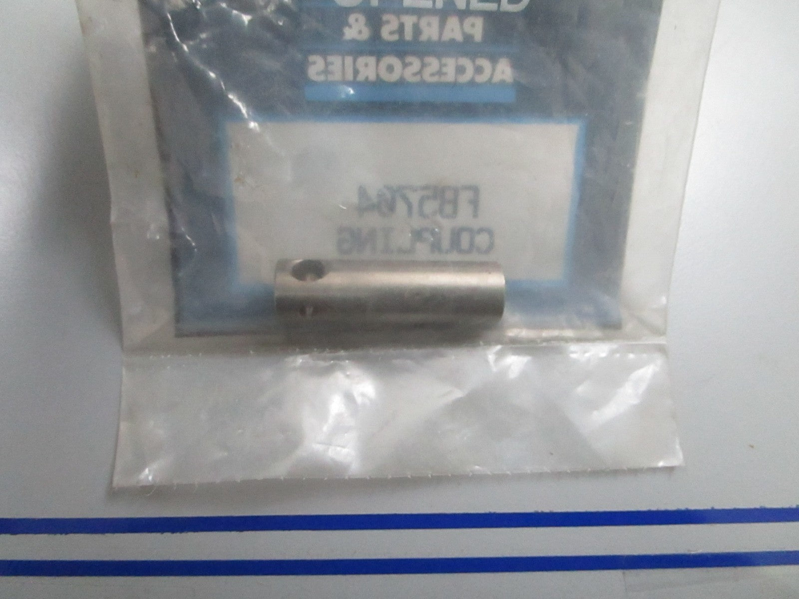 *NEW OEM* 0810 Mercury Quicksilver Coupling F85704