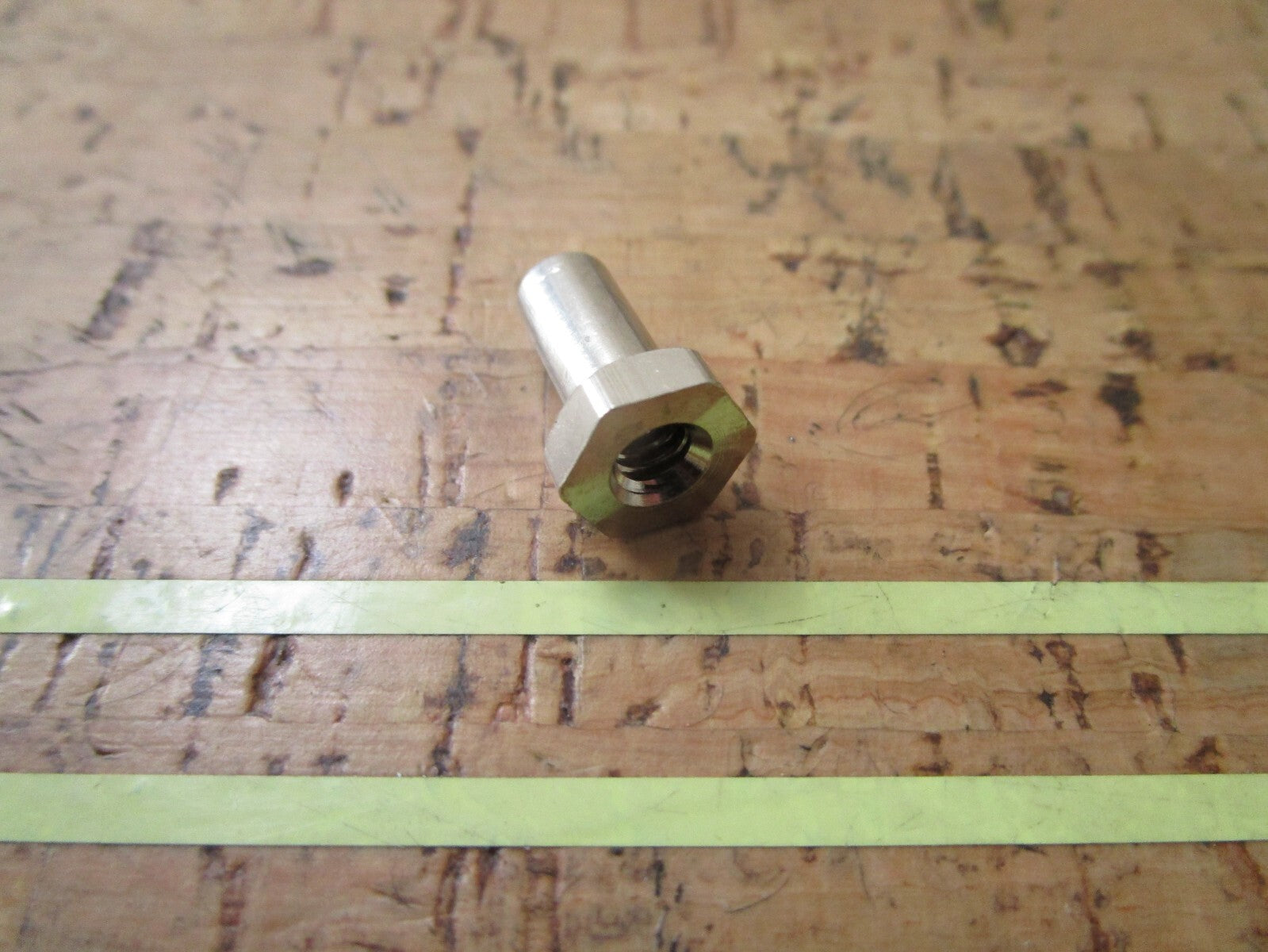 *NEW OEM* 0810 OMC Johnson Evinrude Insert 354835 0354835