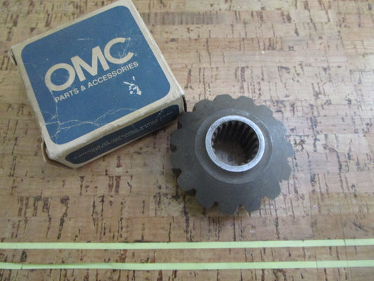 *NEW OEM* 0810 OMC Johnson Evinrude Pinion Gear 312698 0312698
