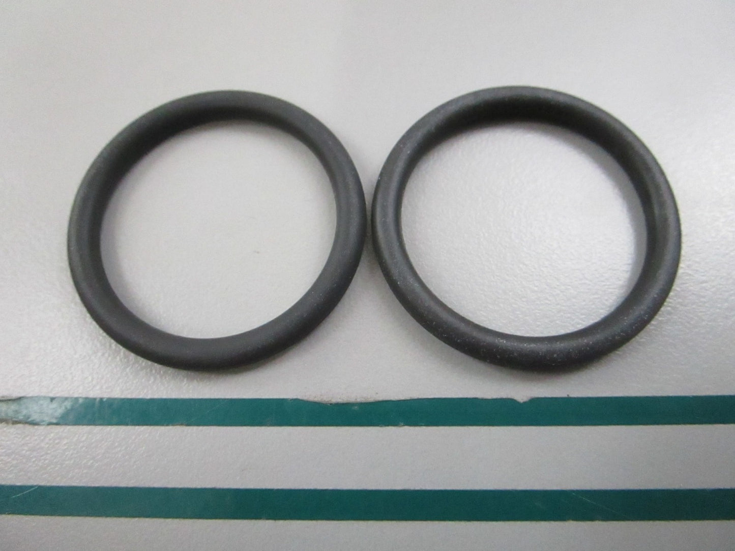 NEW OEM (LOT OF 2) 3328464 Cummins Rectangular Ring Seal 0810
