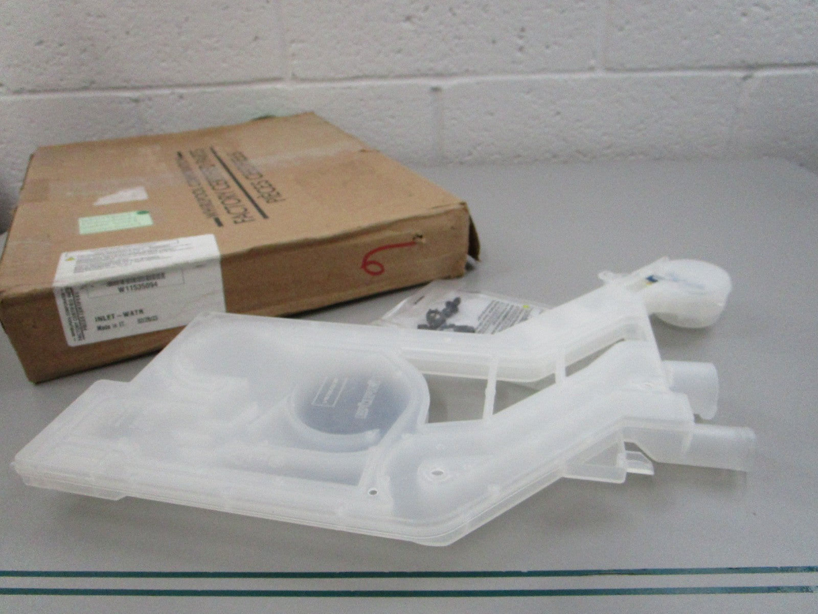 NEW OEM W11535094 Whirlpool Dishwasher Water Inlet 0810