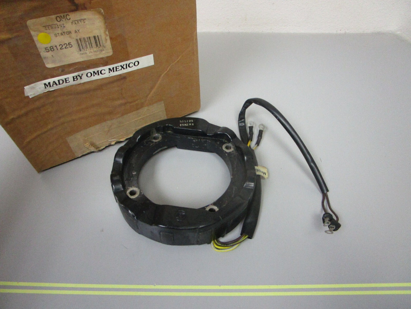 *NEW OEM* 0720 OMC Johnson Evinrude Stator 581225 0581225