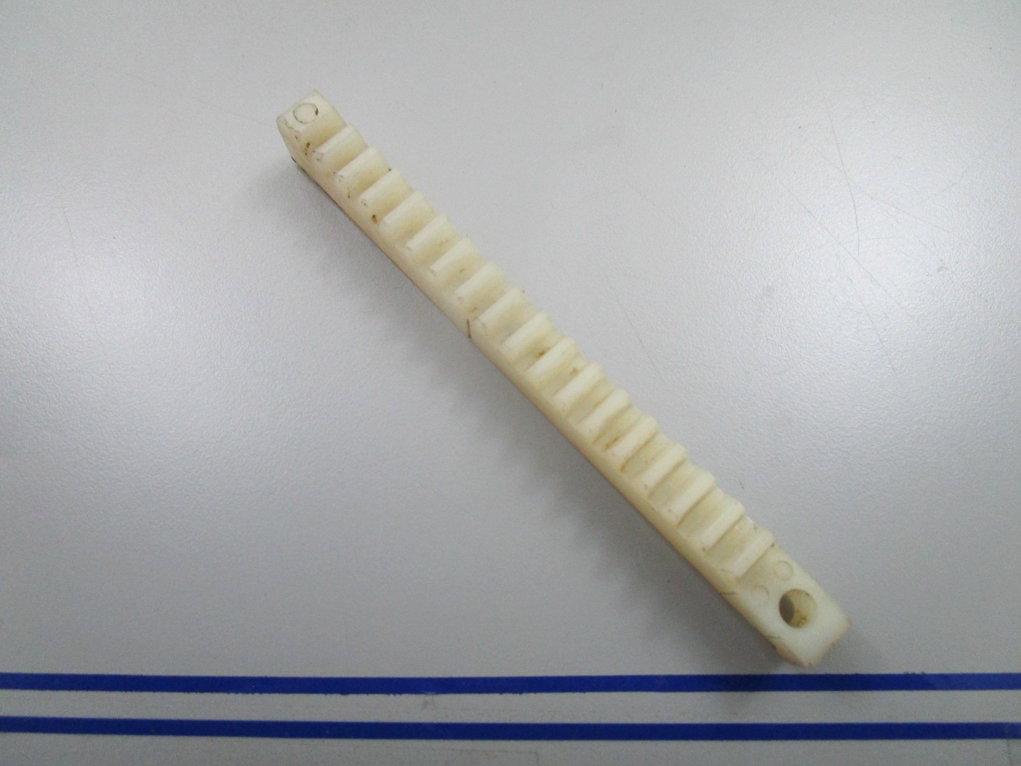 *NEW OEM* 0810 Mercury Quicksilver Gear Rack 29577