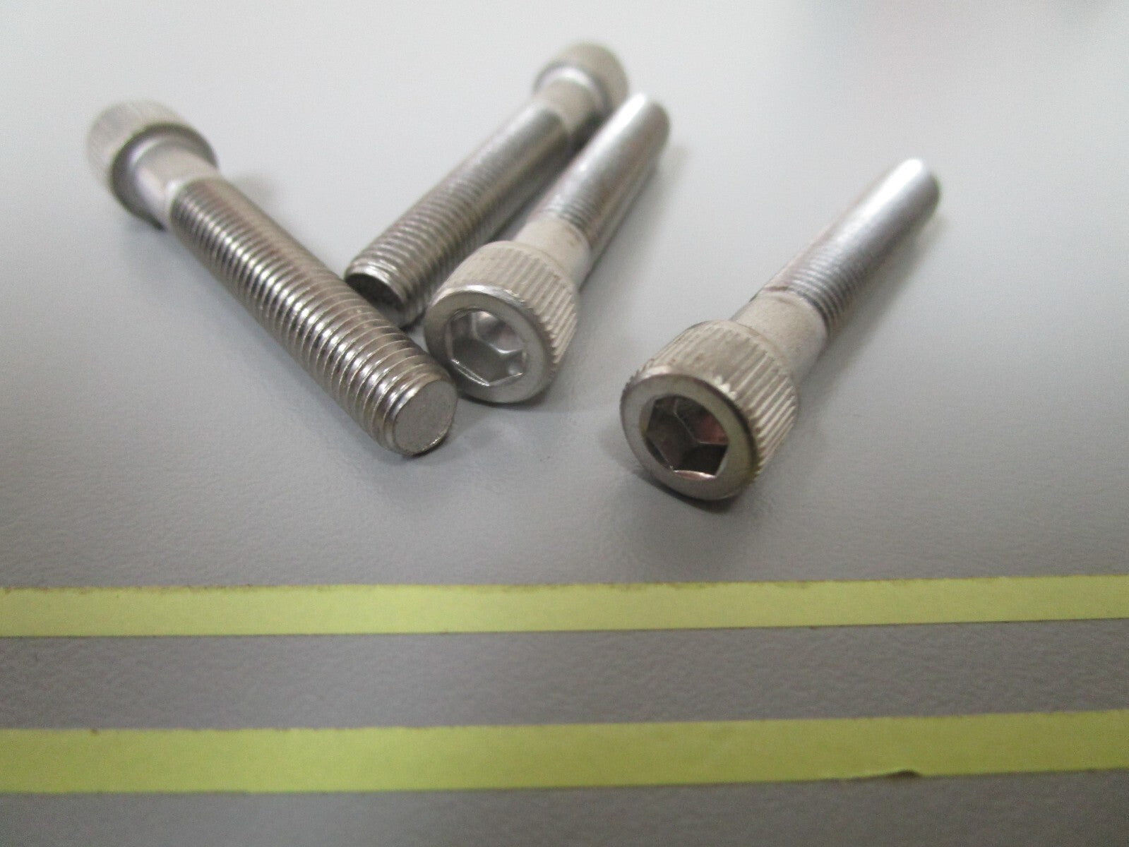 *NEW OEM* (LOT OF 4) 0750 Mercury Quicksilver SCREW 10-71959