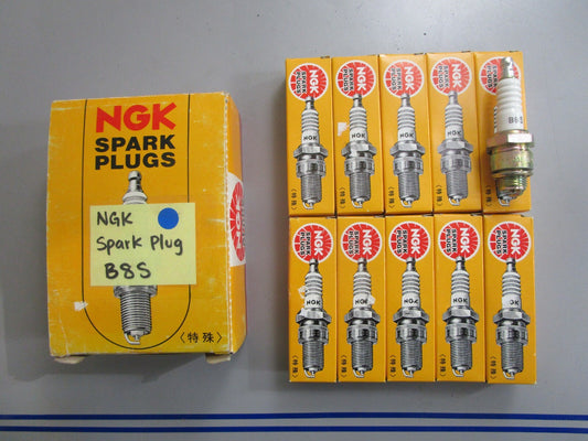 *NEW* (LOT OF 10) 0820 NGK Spark Plug B8S